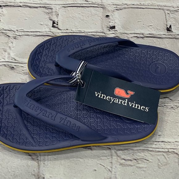 New Boys Vineyard Vines Tech Flip Flops Blue - Picture 3 of 3